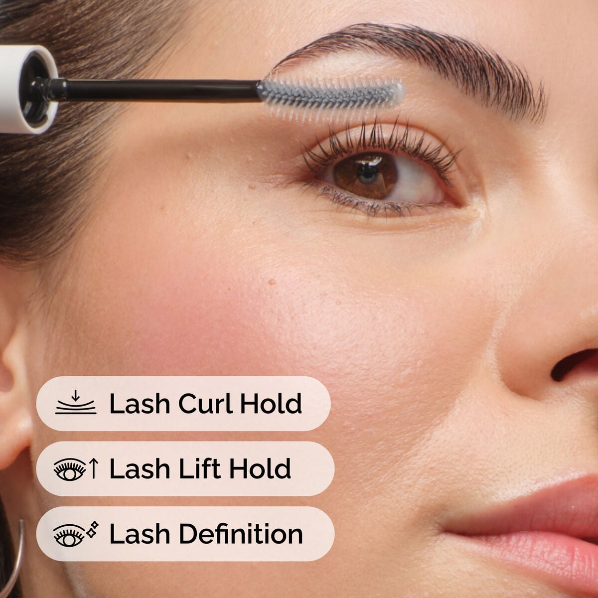 lash-curl-finisher-s4 ord-lash-curl-finisher-model-application-with-benefits.jpg