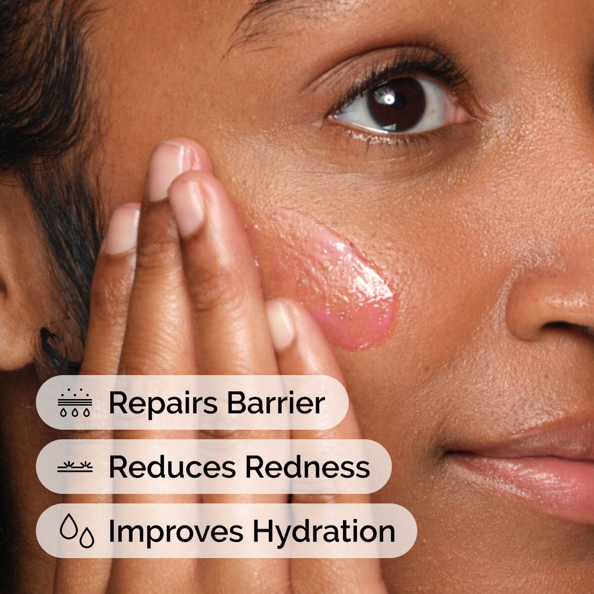 soothing-and-barrier-support-serum-t0 ord-soothing-barrier-support-serum-model-application-with-benefits.jpg